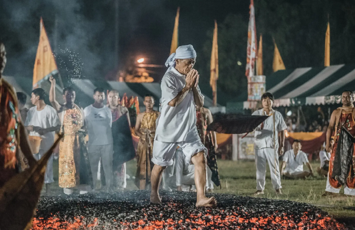 Festival Vegetarian Phuket Thailand: Tradisi Pemurnian Pikiran dan Tubuh